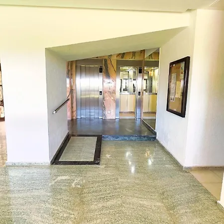 Apartment Diana 905. Superb South-facing One-bedroom With Amazing Sea Views.