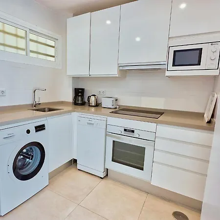 Diana 905. Superb South-facing One-bedroom With Amazing Sea Views. * Marbella