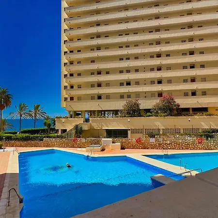 Apartment Diana 905. Superb South-facing One-bedroom With Amazing Sea Views.