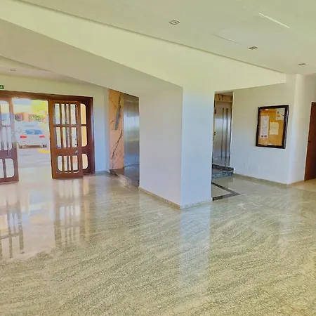 Diana 905. Superb South-facing One-bedroom With Amazing Sea Views. * Marbella